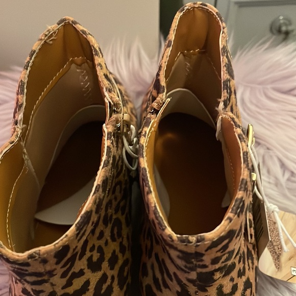 Leopard Booties - Picture 7 of 8
